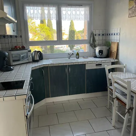 Apartamento à Proximité Du Jardin Olbius Riquier