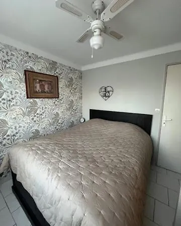Olbus Riquier, Stylish&bright Apt, Wifi Hyères