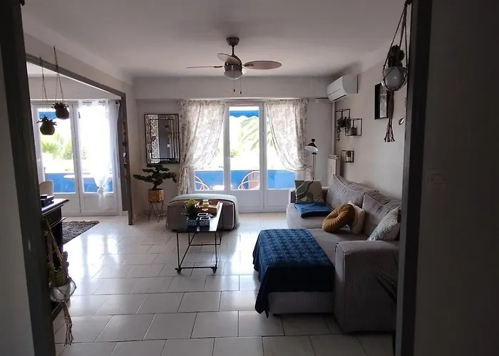 A Proximite Du Jardin Olbius Riquier *