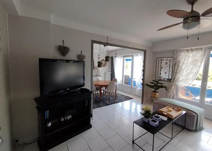 Lejlighed A Proximite Du Jardin Olbius Riquier *