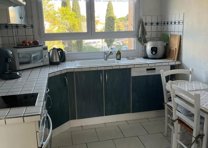 Lejlighed A Proximite Du Jardin Olbius Riquier