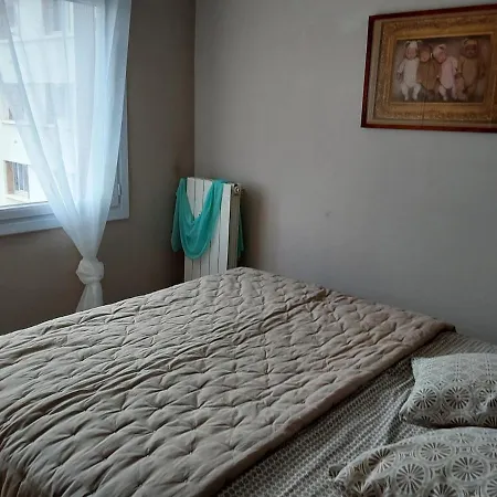 Olbus Riquier, Stylish And Bright Apt, Wifi