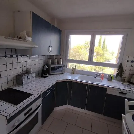 Olbus Riquier, Stylish And Bright Apt, Wifi *